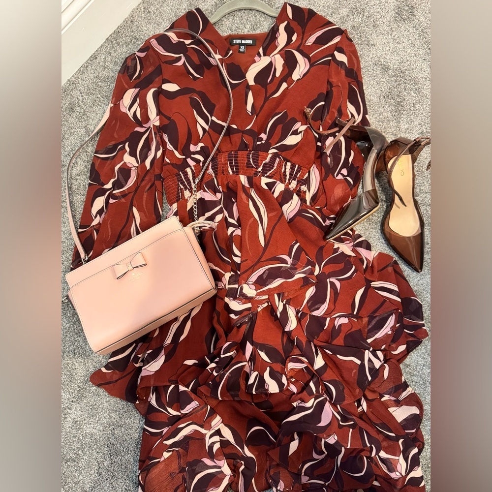 Steve Madden Bei Floral Long Sleeve Tiered High-Low Autumn Wedding Guest Dress - Picture 6 of 8